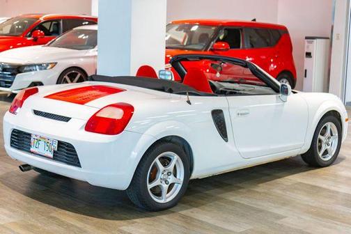 2002 Toyota MR2 Spyder