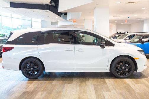 2024 Honda Odyssey Sport