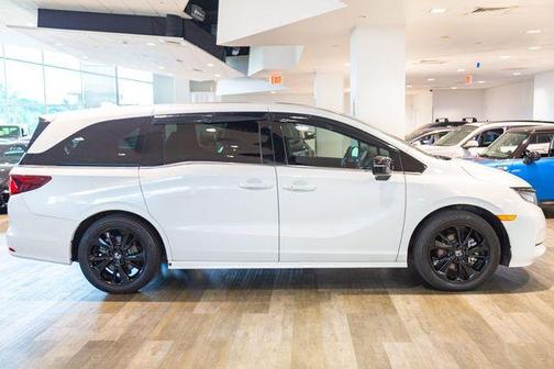 2024 Honda Odyssey Sport