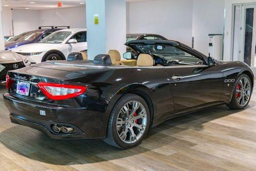 2011 Maserati GranTurismo Base