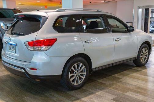 2016 Nissan Pathfinder S