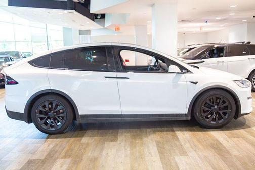 2022 Tesla Model X Base