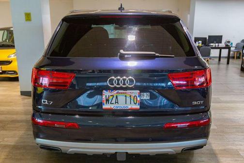 Ink Blue Metallic 2017 Audi Q7 3.0T Premium Plus