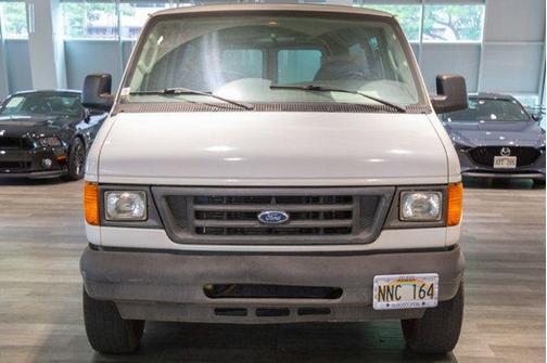 2004 Ford E350 Super Duty XLT