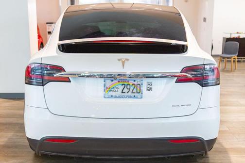 Pearl White Multi 2019 Tesla Model X Long Range