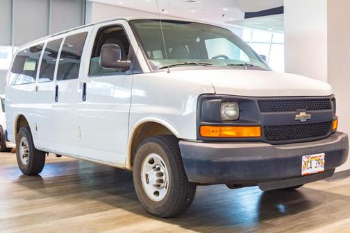 2015 Chevrolet Express 2500 LS