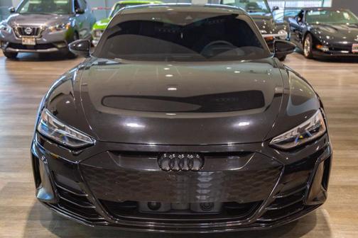 Mythos Black Metallic 2022 Audi e-tron GT Premium Plus