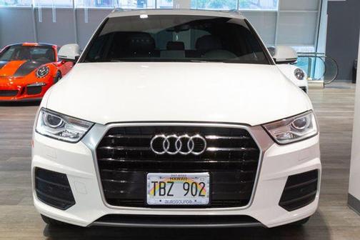 Cortina White 2017 Audi Q3 2.0T Premium