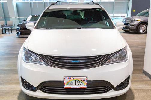 2019 Chrysler Pacifica Hybrid Touring Plus
