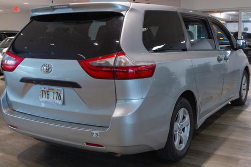 2020 Toyota Sienna L