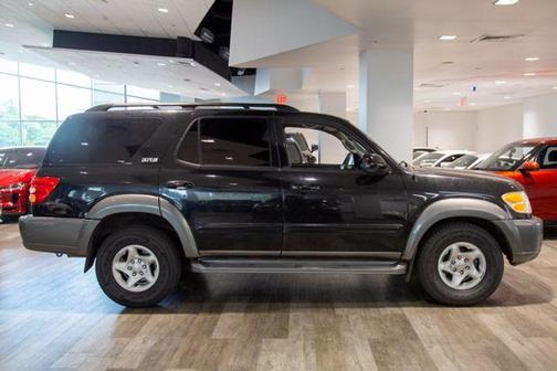 2003 Toyota Sequoia SR5