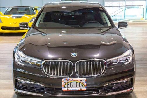 2016 BMW 740 i