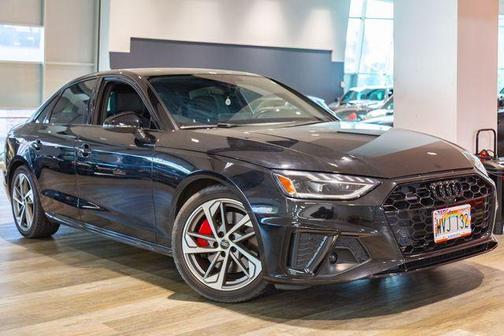 2023 Audi A4 45 S line quattro Premium