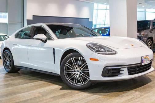 2017 Porsche Panamera 4S