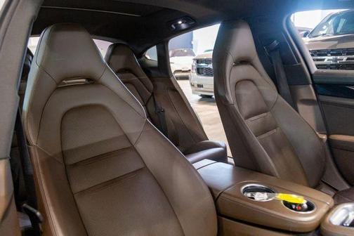 2017 Porsche Panamera 4S