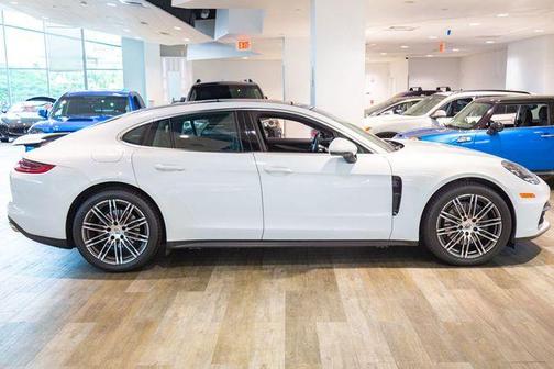 2017 Porsche Panamera 4S