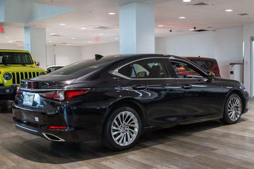 2021 Lexus ES 350 Base