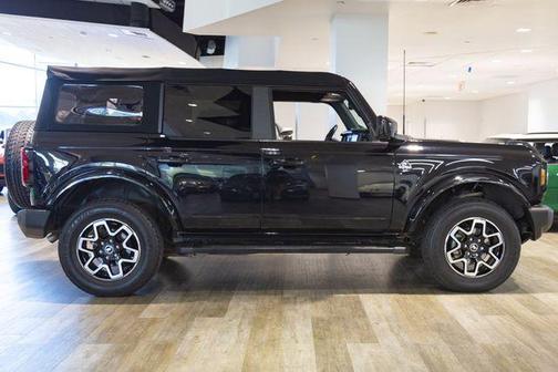 Shadow Black 2022 Ford Bronco Outer Banks