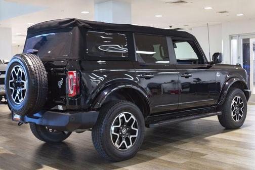 Shadow Black 2022 Ford Bronco Outer Banks