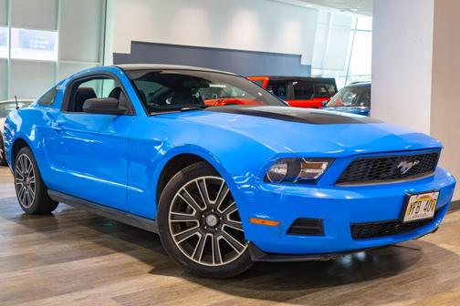 Grabber Blue 2011 Ford Mustang FASTBACK