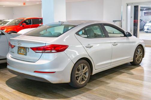 Symphony Silver 2018 Hyundai ELANTRA SEL