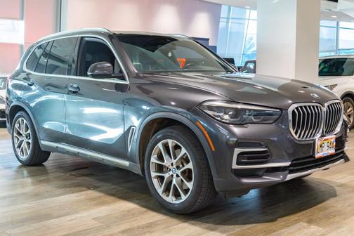 Dark Graphite Metallic 2023 BMW X5 sDrive40i