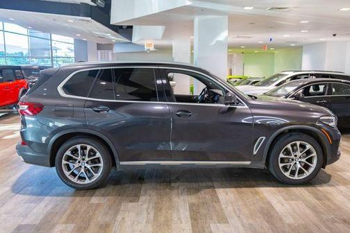 Dark Graphite Metallic 2023 BMW X5 sDrive40i