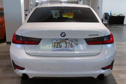 2020 BMW 330 i