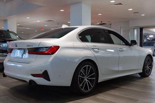 2020 BMW 330 i