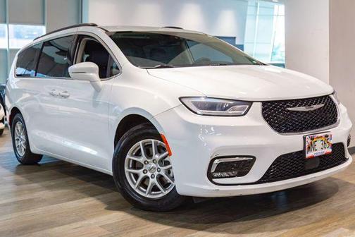 2022 Chrysler Pacifica Touring-L