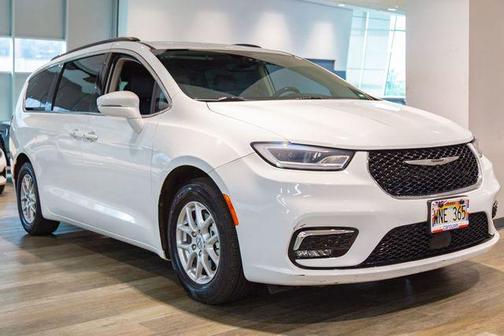 2022 Chrysler Pacifica Touring-L