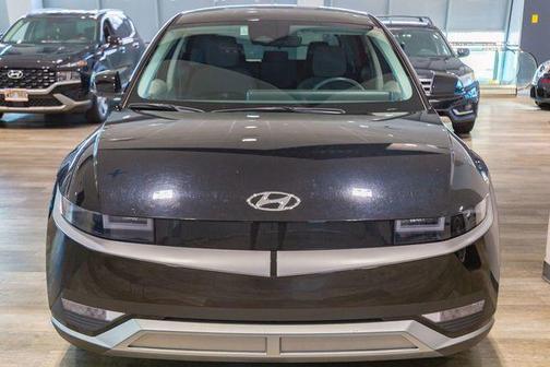 2024 Hyundai IONIQ 5 SE