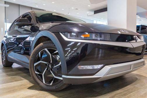 2024 Hyundai IONIQ 5 SE