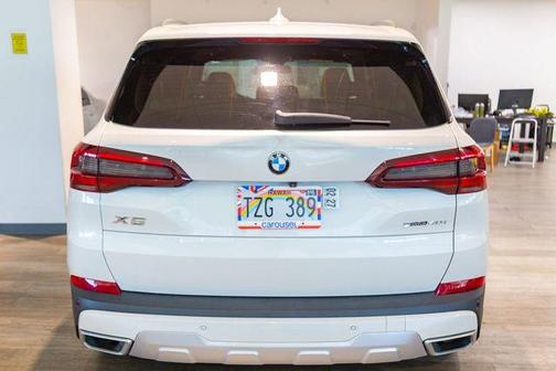 Mineral White Metallic 2020 BMW X5 sDrive40i