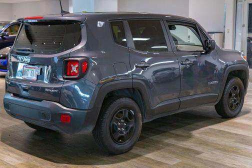 Graphite Gray 2022 Jeep Renegade Sport
