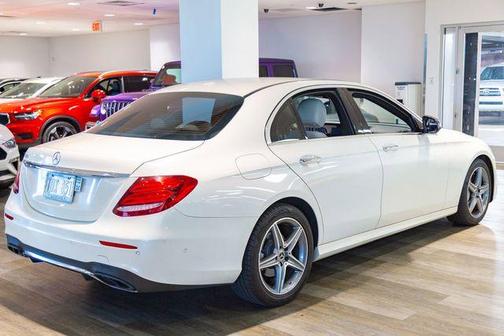 designo Diamond White Metallic 2017 Mercedes-Benz E-Class E 300