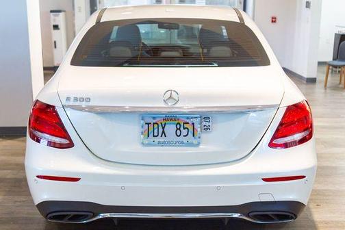 designo Diamond White Metallic 2017 Mercedes-Benz E-Class E 300