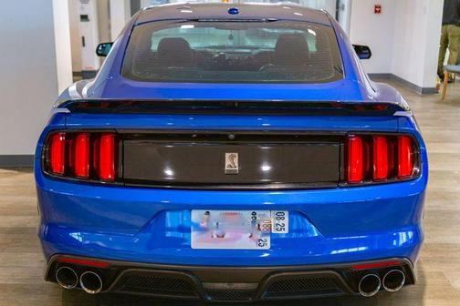 2017 Ford Shelby GT350 Base