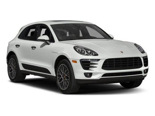 Jet Black 2018 Porsche Macan S