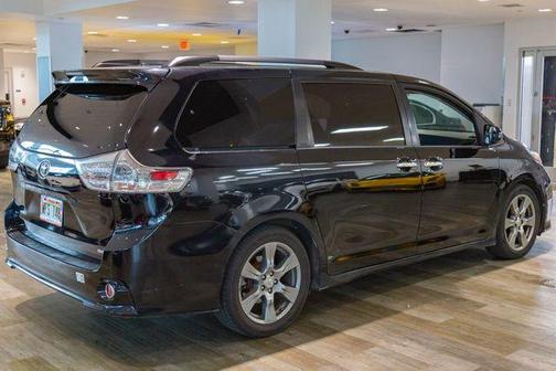 2017 Toyota Sienna SE Premium