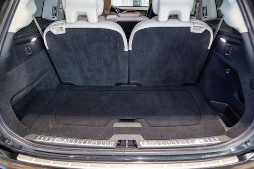 2019 Volvo XC90 T5 Momentum