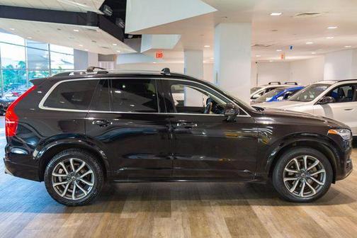 2019 Volvo XC90 T5 Momentum