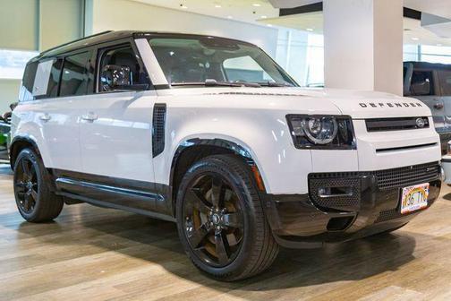 Yulong White 2023 Land Rover Defender 110 X-Dynamic SE