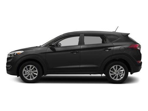 Black Noir Pearl 2017 Hyundai TUCSON SE