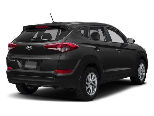 Black Noir Pearl 2017 Hyundai TUCSON SE