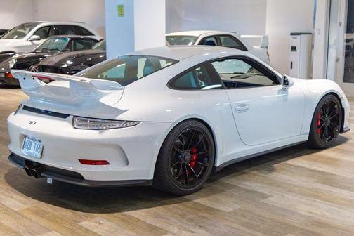 White 2015 Porsche 911 GT3