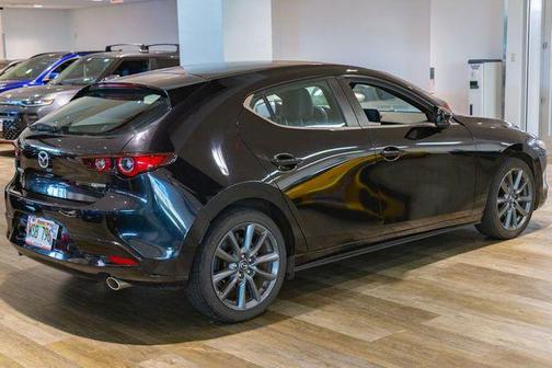 2022 Mazda Mazda3 FWD w/Select Package