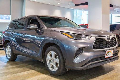 2023 Toyota Highlander LE