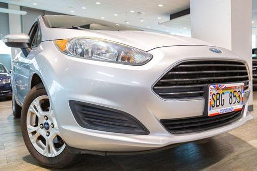 Ingot Silver Metallic 2014 Ford Fiesta SE Sedan
