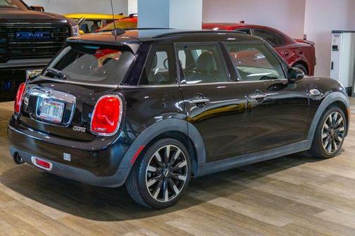 2016 MINI Hardtop Cooper